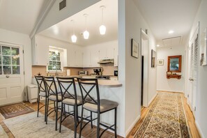 Fridge, microwave, oven, stovetop - NEW LISTING! Rehoboth by the Sea - Ocean Block - 19 Cullen St (Dewey Beach)