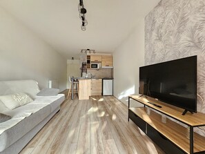 TV - Quiet cottage near beach with parking (La Faute-sur-Mer)