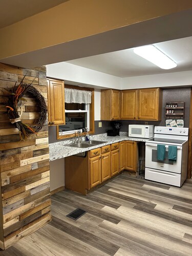 Welcome to the “Little J Cottage” located just outside of Spruce Creek Pa.