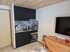 Fridge, microwave, dishwasher - Cozy T2 at the foot of Nyon cable car with Wifi and pets allowed (Samoëns)