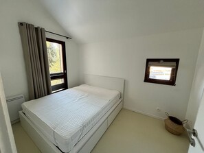 2 bedrooms