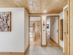 Interior - 4* Apartment in Champagny, 6 pers, with Wifi (Champagny-en-Vanoise)