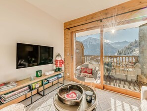 TV, fireplace - 4* Apartment in Champagny, 6 pers, with Wifi (Champagny-en-Vanoise)