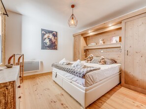 2 bedrooms, free WiFi - 4* Apartment in Champagny, 6 pers, with Wifi (Champagny-en-Vanoise)