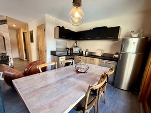 Dishwasher - Bright 3-room apartment near slopes with WiFi and parking (Les Carroz d'Arâches)