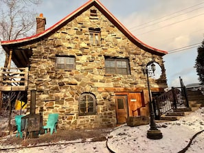 Exterior - Le Vieil Âtre - Rustic chalet & spa (Saint-Jean-Port-Joli)