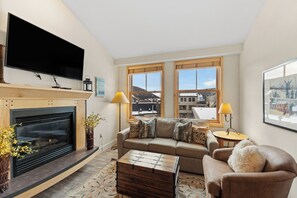 TV, fireplace - Top Floor Condo at Village Center - Walk to Lifts! (Keystone)