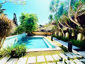 Indoor pool, outdoor pool - Patmase Villas in Jimbaran (Badung)