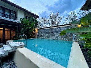 Indoor pool, outdoor pool - Patmase Villas in Jimbaran (Badung)