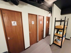 Dormitorio compartido básico, para no fumadores, baño compartido | Baño