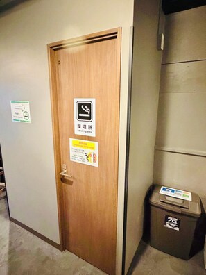 Basic Shared Dormitory, Non Smoking, Shared Bathroom | Living area - KAYABACHO TSUKUSHI HOTEL (Tokyo)