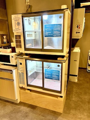 베이직 공용 도미토리, 금연, 공용 욕실 | 거실 공간