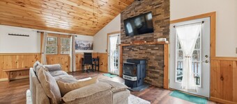 [NEW] Cozy Cabin near Gunstock & Lake Winni