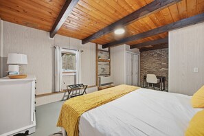 Room - [NEW] Cozy Cabin near Gunstock & Lake Winni (Gilford)