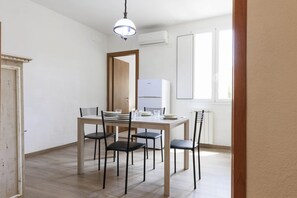 Dining - Serragli Deluxe Apartament (Firenze)