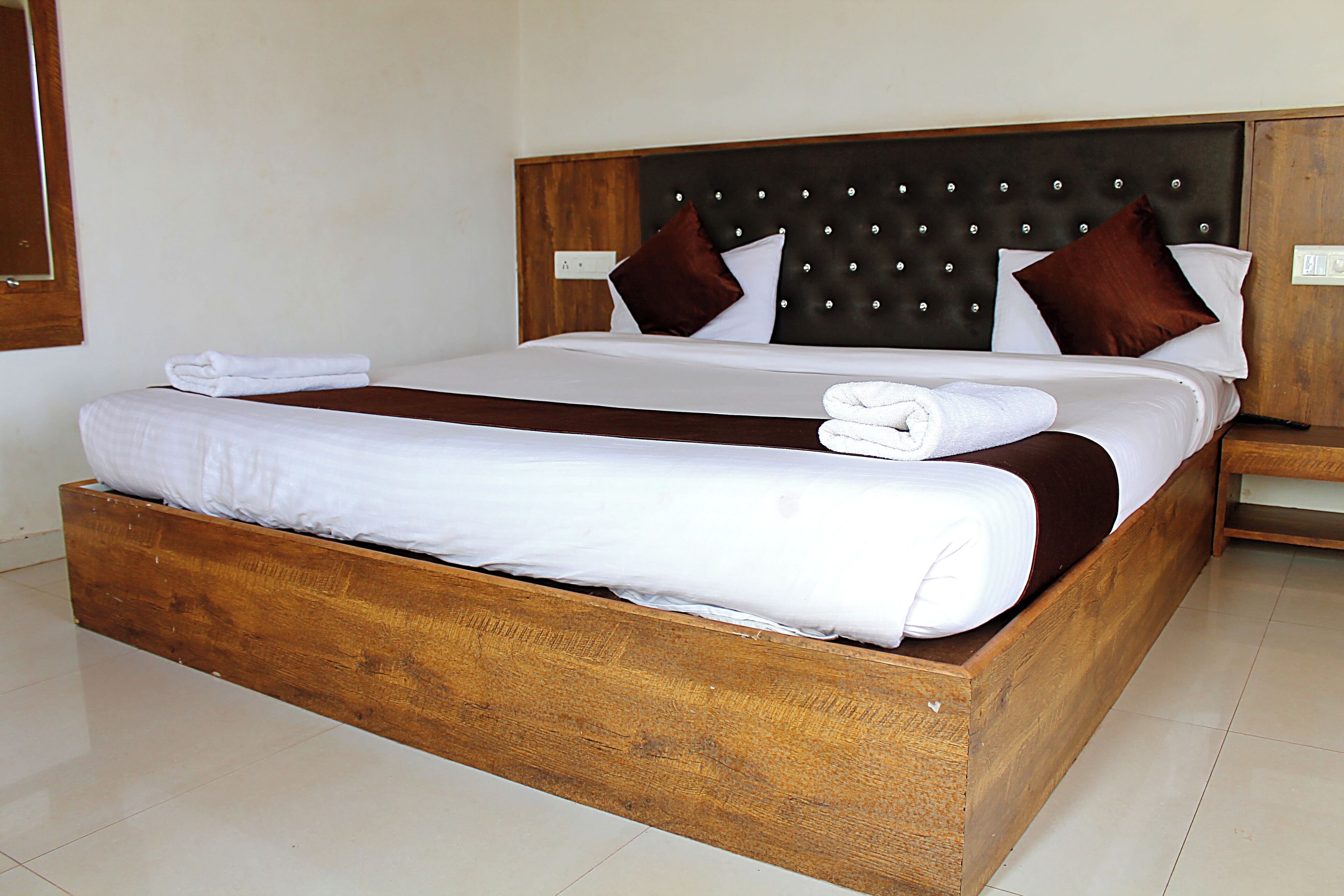 Kamar Standar, AC | Meja kerja, ruang kerja ramah laptop, dan Wi-Fi gratis