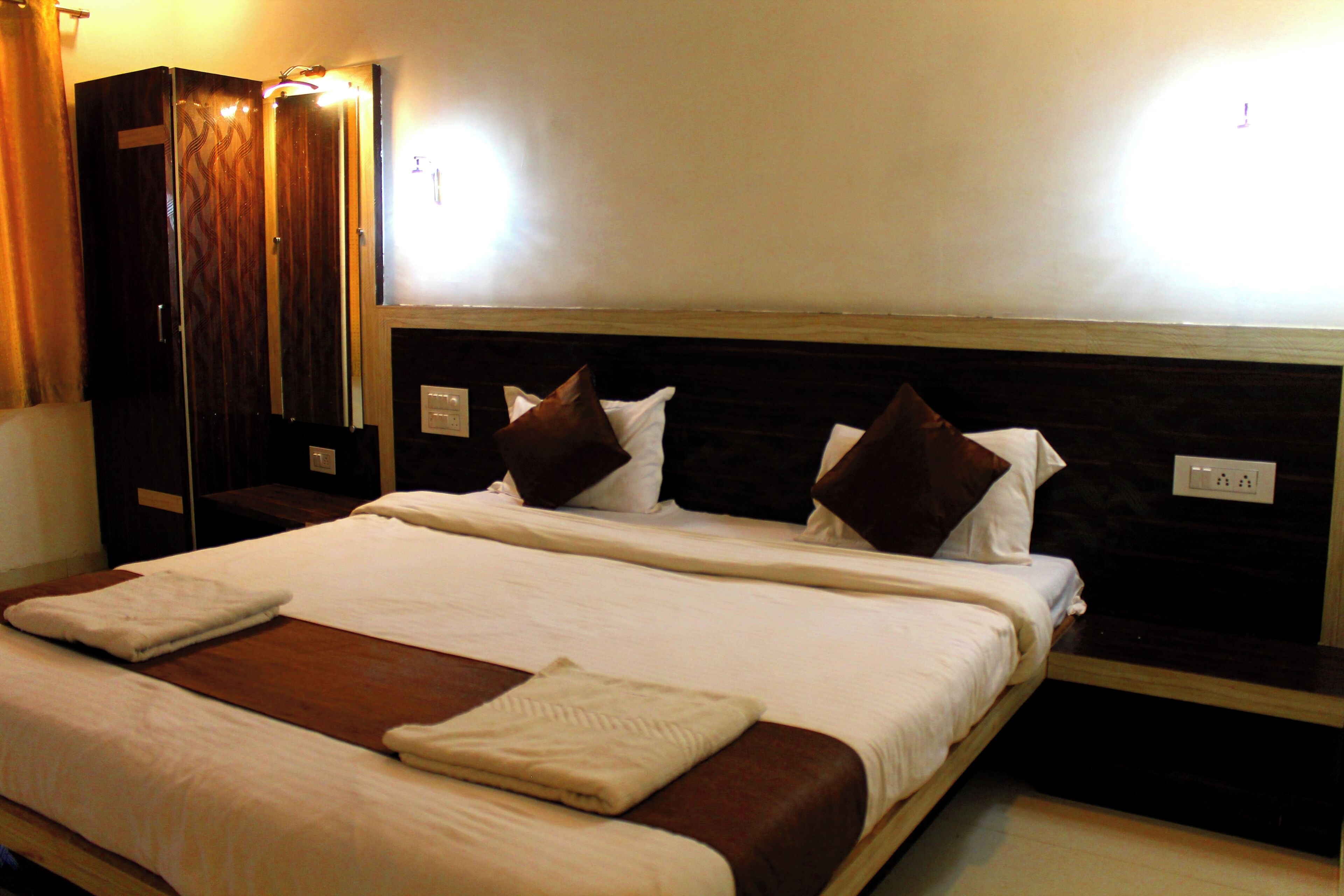 Standard Room, Air conditioning | Desk, laptop workspace, free WiFi