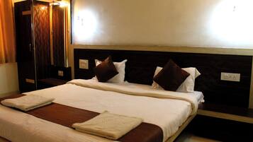 Standard Room, Air conditioning | Desk, laptop workspace, free WiFi