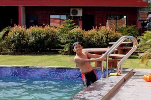 15 piscines extérieures