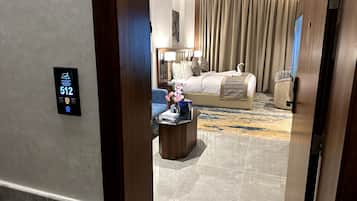 Habitación Deluxe, vista a la ciudad | Sábanas de algodón egipcio, ropa de cama de alta calidad y edredón