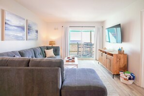 Smart TV - Oceanfront Condo with Views/ King Bed/ Walk to Boardwalk/ Coffee Bar! (Carolina Beach)