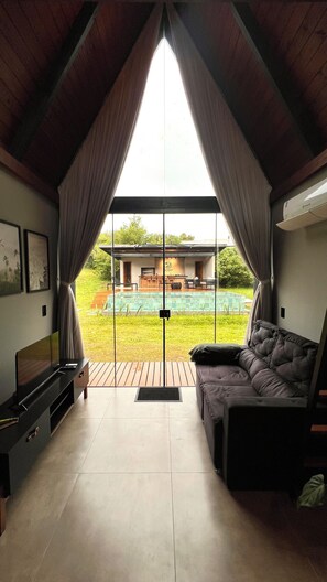 Interior - Chalet with pool in the heart of Praia do Rosa (Imbituba)