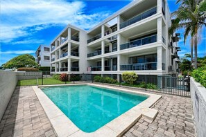 Pool - Alex Heads Beachfront Bliss (Sunshine Coast)