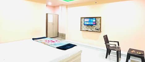 Bàn, khu vực làm việc phù hợp cho laptop