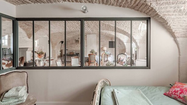 1 bedroom, iron/ironing board, WiFi, bed sheets - Les Voûtes de Bressey, historic prestige (Dijon)
