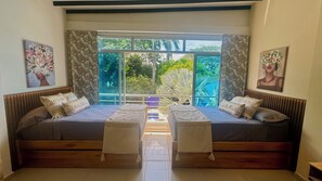 5 habitaciones, tabla de planchar con plancha, wifi y ropa de cama 