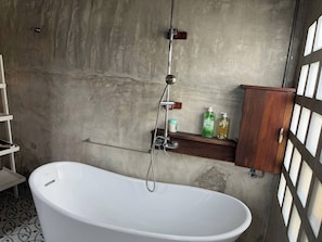 House, 3 Bedrooms, Smoking, Balcony | Bathroom - Wongtawan House With Comfortable & Relaxing Time (Saraphi)