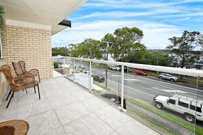 Property grounds - Bradman Ave Gem: River Views & Outdoor Activities (Sunshine Coast)