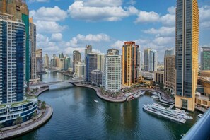 Marina - Waterfront Marina Views | Sleeps 4 | Beach & Mall (Dubai)
