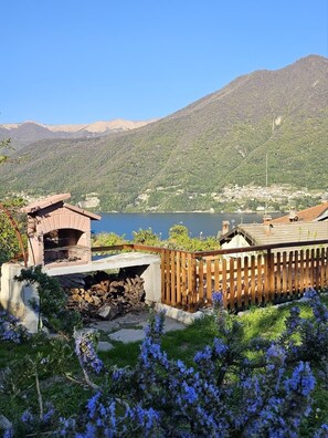 Property grounds - Dimora Paradise (entire house with private garden, patio and lake view), Como (Laglio)