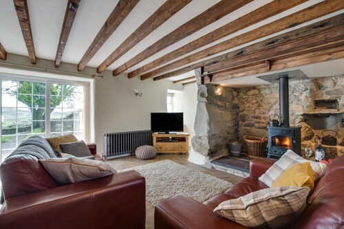 4 Bed in Llanaelhaearn (oc-bow132)