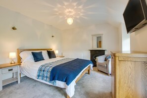 Ferros/tábuas de passar roupa, Wi-Fi de cortesia, roupa de cama