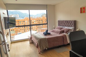 Unclassified image, 3 of 64, button - Coworking airport Tourism downtown candelaria (Bogotá)