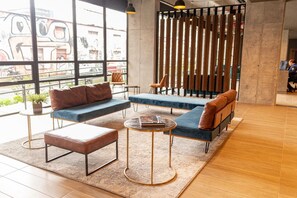 Interior - Coworking airport Tourism downtown candelaria (Bogotá)