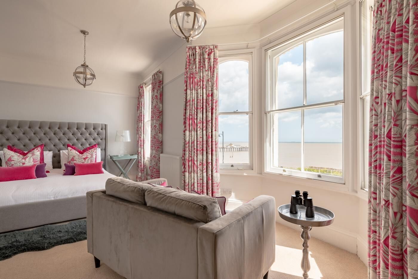 6 chambres, fer et planche à repasser, Wi-Fi gratuit, draps fournis