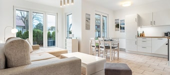 Appartement 'Haus Annelie Fewo 01' met Privéterras, Gedeelde Tuin en Wi-Fi