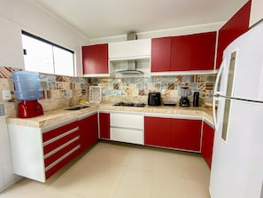 Villa | Private kitchen - Casa com 2 suítes praia de Taperapuã (Porto Seguro)