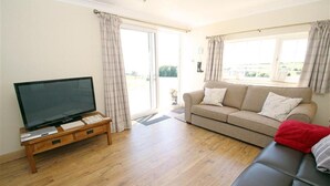 TV - 1 Bed in Gower (oc-hh80) (Oxwich)