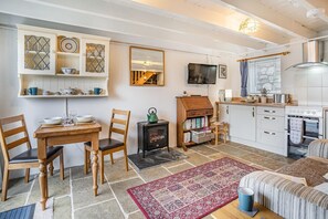 Interior - 1 Bed in Swansea (oc-hh404) (Llanmadoc)