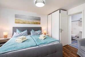 WiFi, bed sheets, wheelchair access - Apartment '1 Havelland' with Lake View, Private Terrace and Wi-Fi (Sellin)
