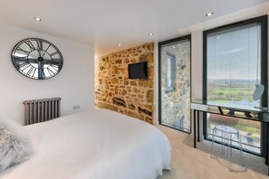 4 chambres, fer et planche à repasser, Wi-Fi gratuit, draps fournis