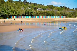 Beach - 3 Bed in Llanbedrog (oc-1thebo) (Llanbedrog)
