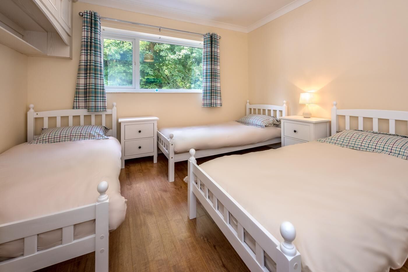 免费 WiFi、床单