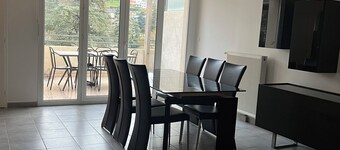 Apartment near park, spa, casino. Free parking.