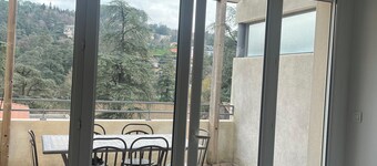 Apartment near park, spa, casino. Free parking.