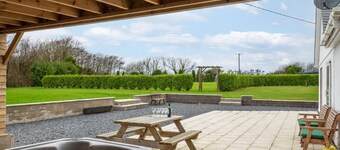 5 Bed in Bryncroes (oc-llecyn)